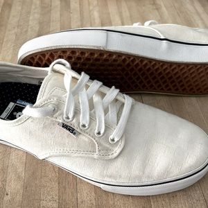Vans Pro lace-up shoes size 10.5 men’s, off-white with checkerboard pattern.